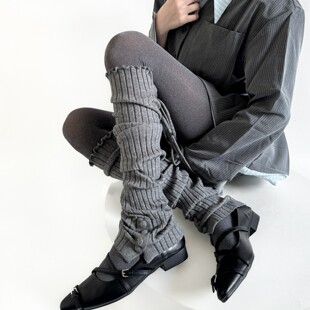 Autumn and Winter Design Sense Button Show Strap All-match Slimming Niche Wide Strip Piled Leg Cover Grey Calf Socks Cover