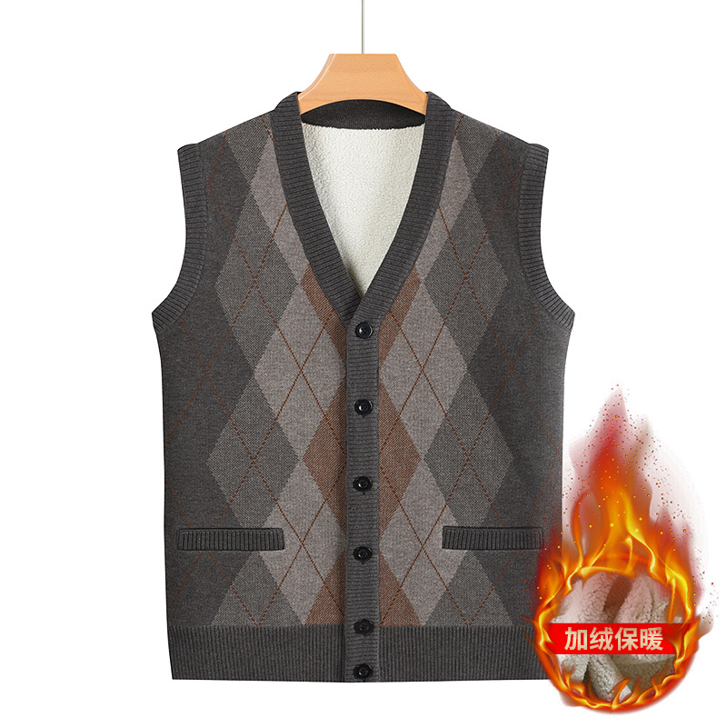 Source factory autumn and winter knitted cardigans, vests, coats, and sweaters for elderly men and women.
