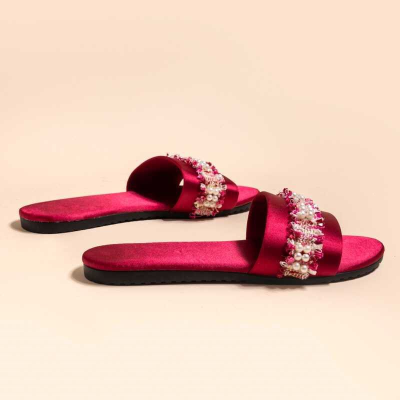 Women's Sandals with a Chanel-Style Design, Pearl Straps, Bride and Bridesmaid Slippers, Comfortable for Outdoor Wear, High-End Satin Finish