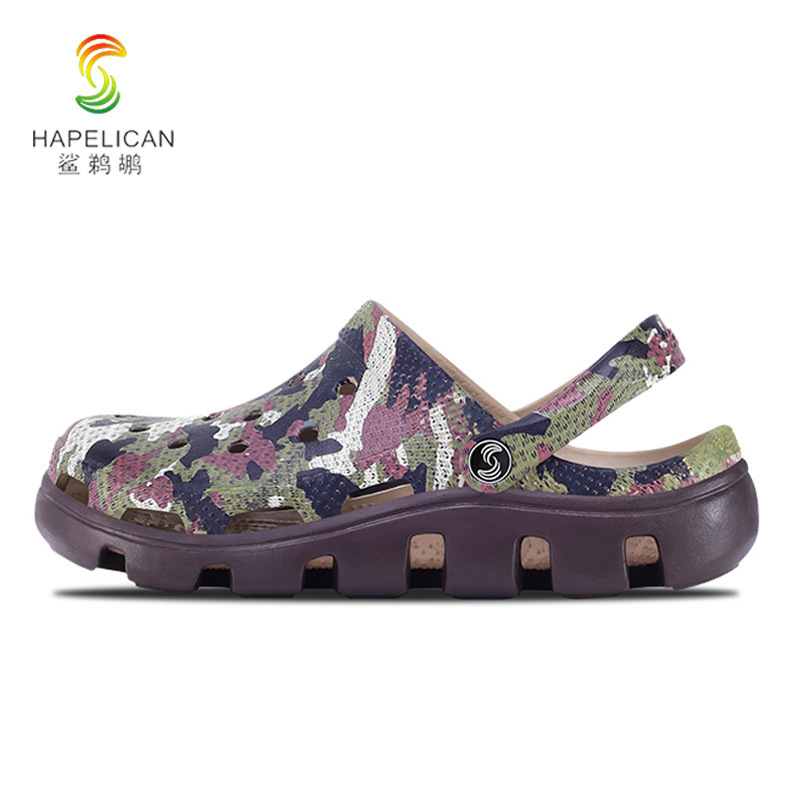 Sandals and Slippers Men's 2022 Summer New Hole Shoes Men's Non-slip Soft Bottom Slippers Couple's Trendy Casual Beach Shoes