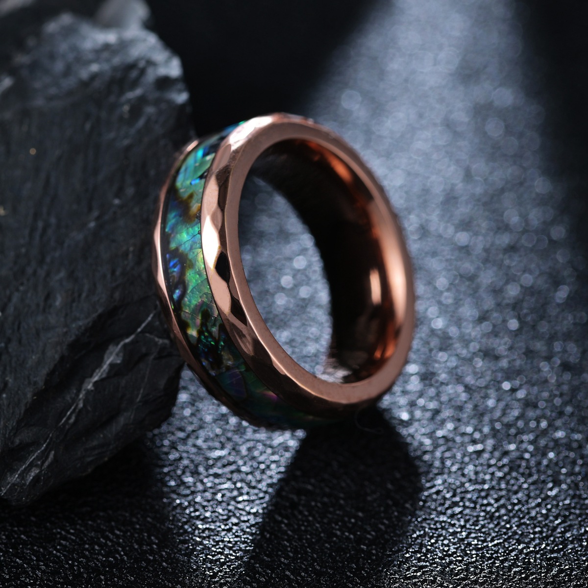 European And American Cross-border Wholesale Diamond Cut Edge Black Plated Tungsten Steel Abalone Shell Ring display picture 2