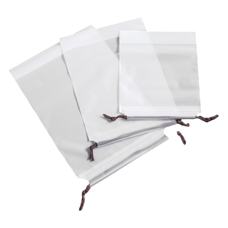 Cordón de fábrica PE esmerilado bolsa de cordón oso calcetines ropa interior bolsa de embalaje de plástico zapatos bolsa de almacenamiento de viaje en stock