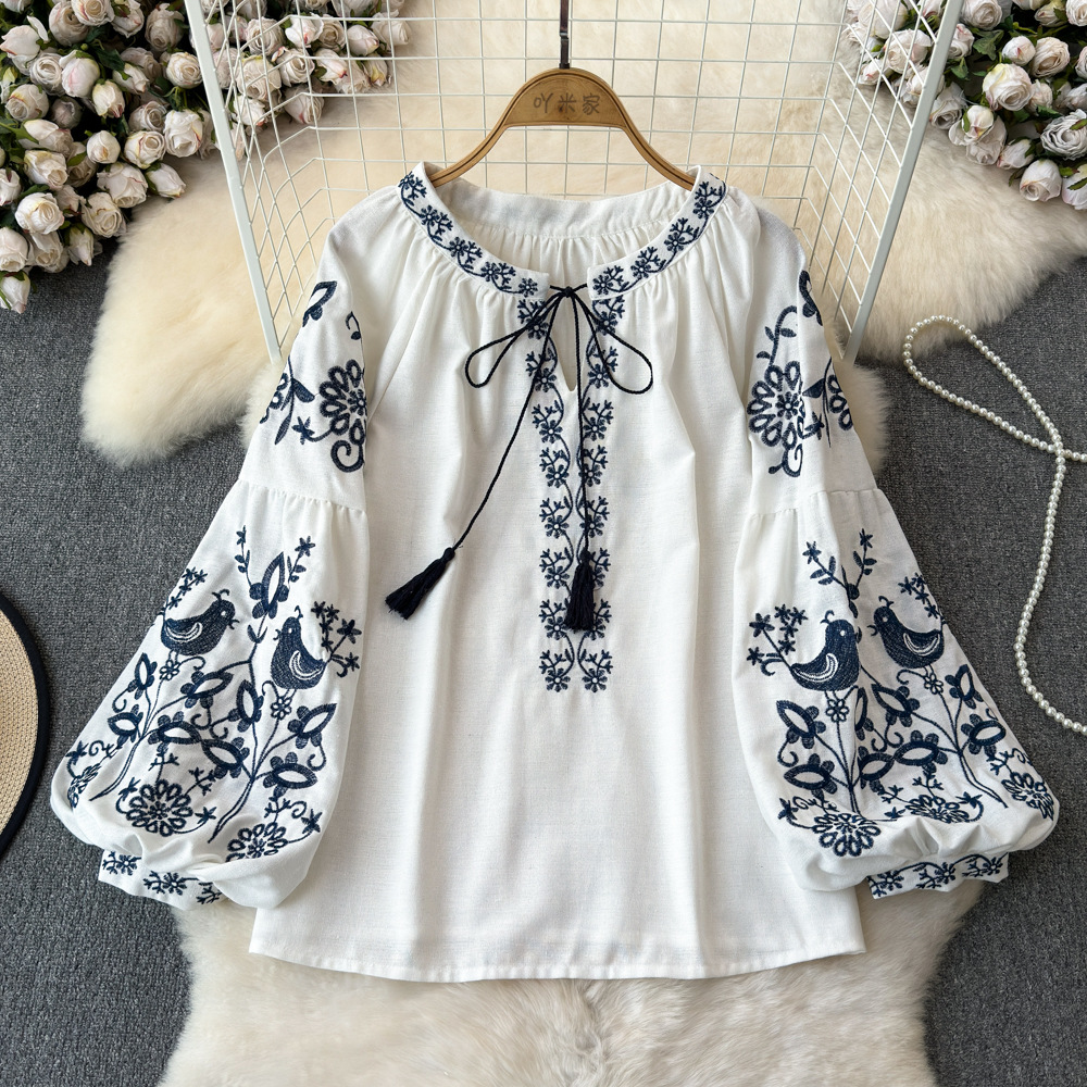 Demi-season retro ethnic elegant long-sleeve with a round collar