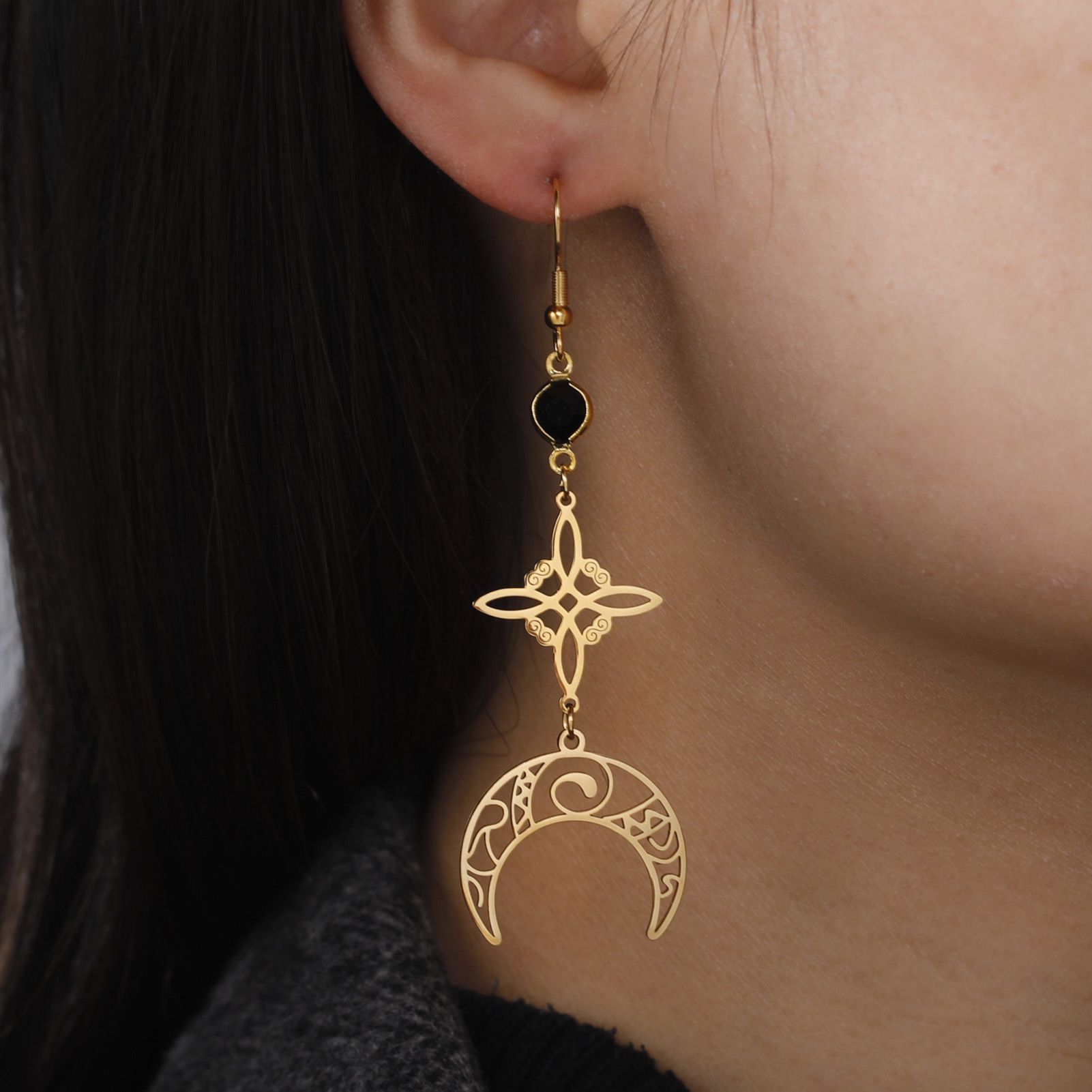 18g Weight Ear hook Classification 1 Pair Quantity 1 Pair Vintage Style Witch Knot Moon Solid Color Plating Hollow Out Stainless Steel Ear Hook