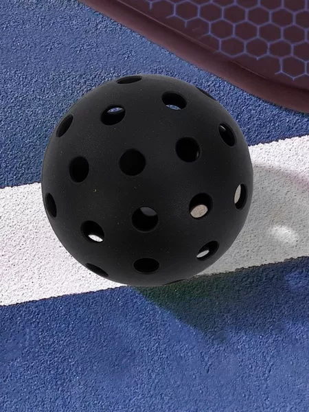 40/26-hole injection-molded TPE professional-grade pickleball, durable and impact-resistant for training, high elasticity, impact resistance, and stable flight