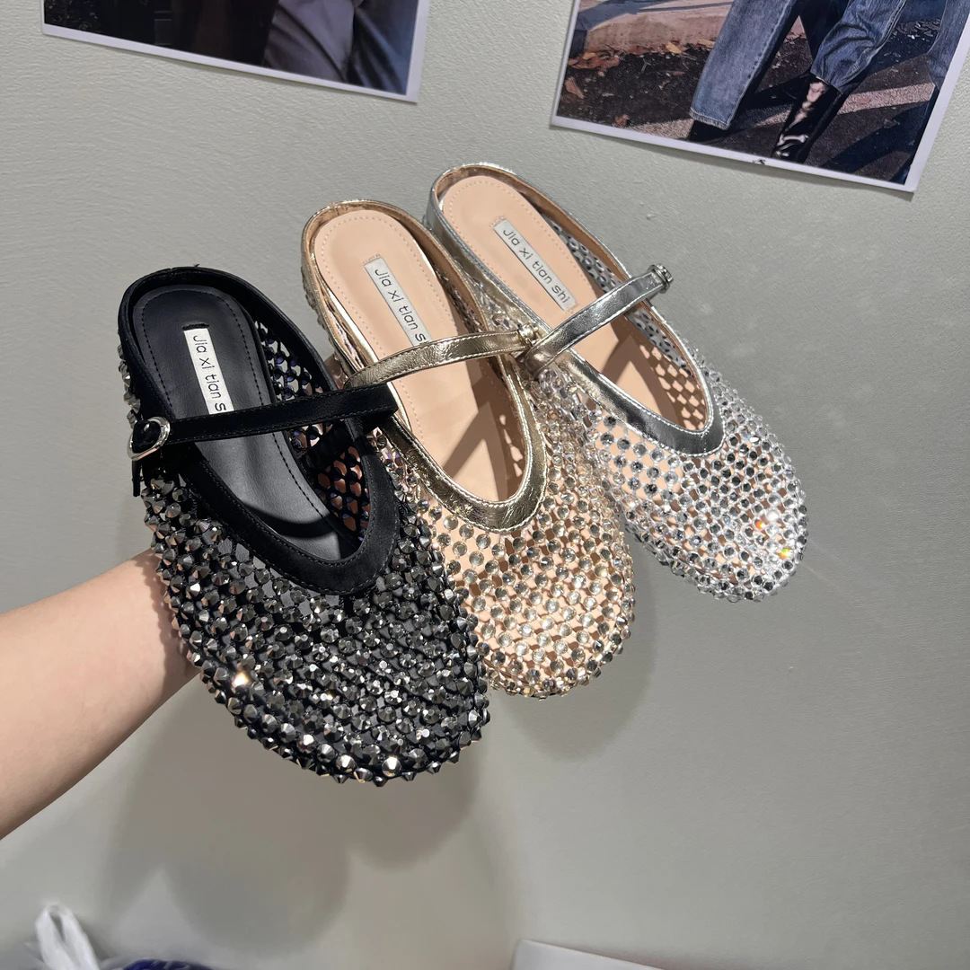 Red de red red red de pesca Baotou medio arrastre femenino 2025 verano nuevo estilo suave con falda llevar sandalias de un solo cinturón zapatos individuales