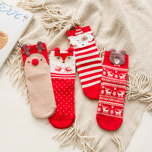 Autumn and winter red socks, ladies cartoon mid-calf Christmas socks, cotton women's socks, cute Japanese straight socks