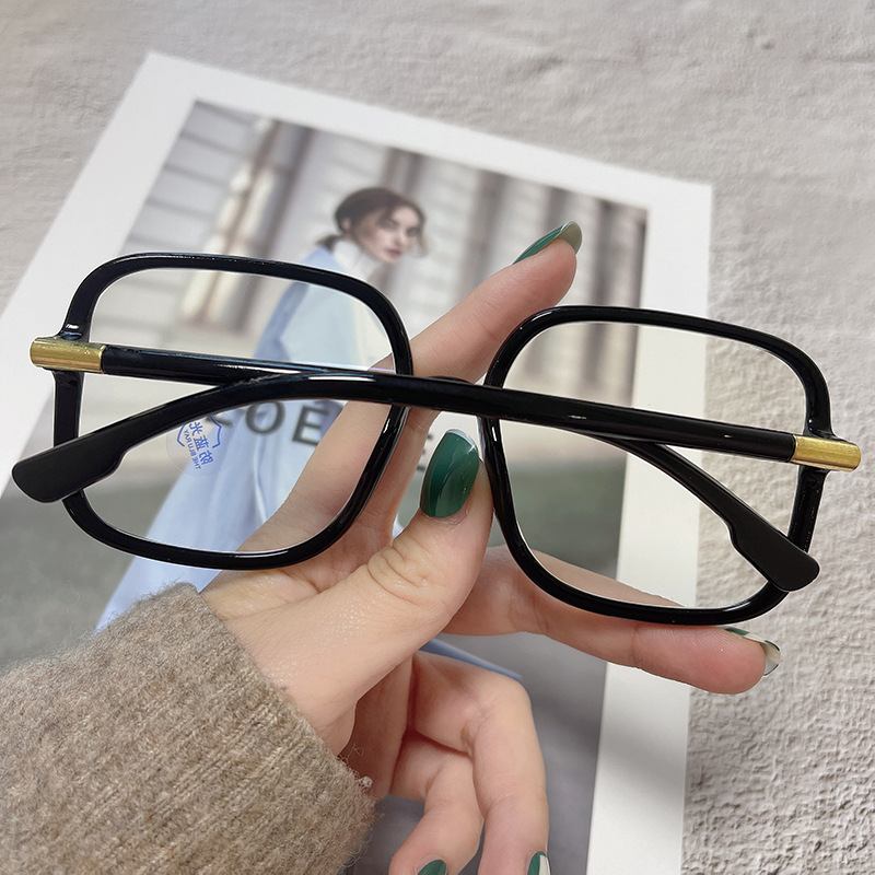 4EC8B0585D427222F757D78402C74C