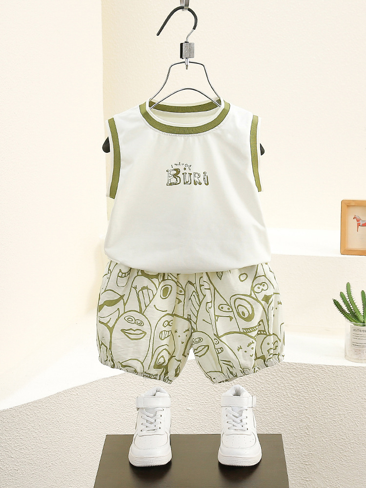 Conjunto de chaleco de verano para niños 7808, novedad 2026, elegante y moderno, pantalones cortos finos de dibujos animados para bebé, estilo casual para niños.