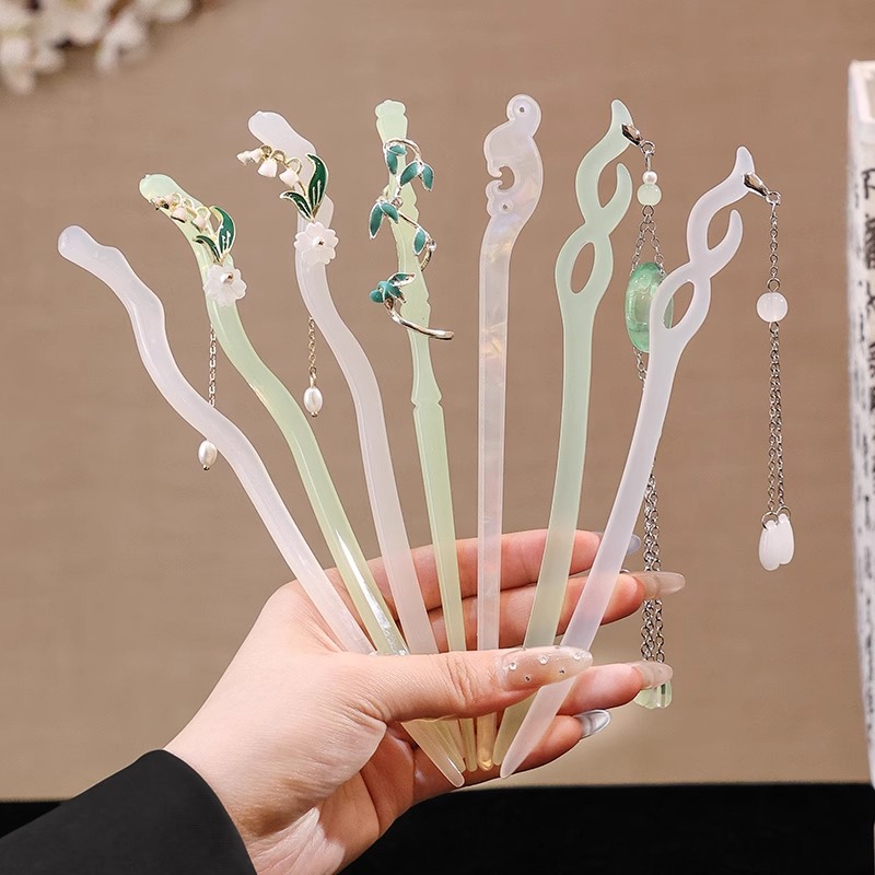 Nueva horquilla china 2025 nuevo estilo estilo antiguo horquilla mujer falda de cara de caballo de alta calidad estilo nacional horquilla de madera paso a paso horquilla tocado