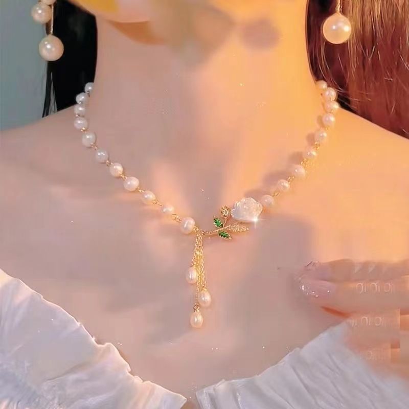 Collier tendance à perles rotatives pour femme, pendentif papillon et fleur, lotus, camélia, chaîne en maille._voghion.com