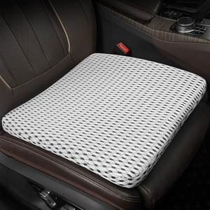 New car seat, 3D honeycomb mesh fabric, soft and breathable, minimalist design, tech-inspired car seat cushion, suitable for all seasons