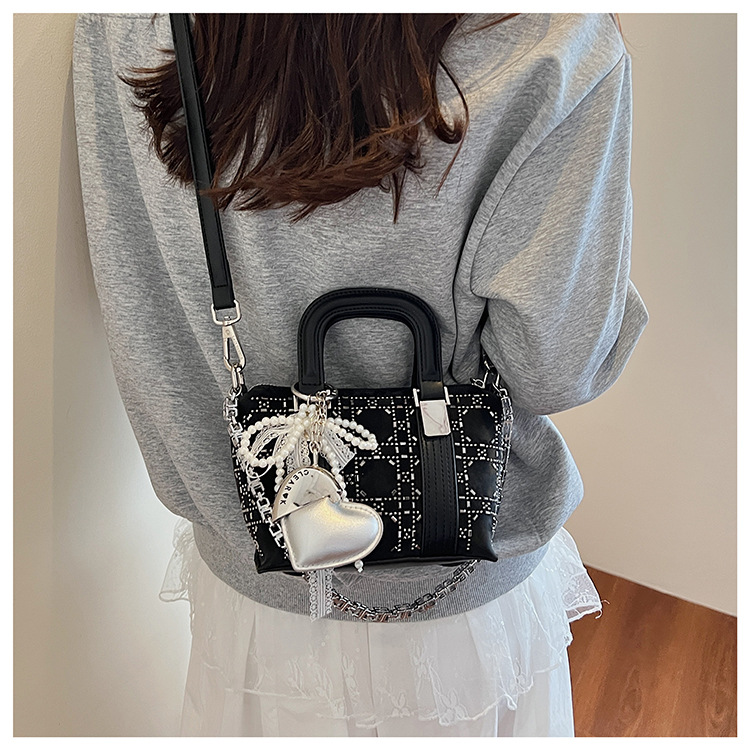 Summer bag: Women's niche design denim blue hot diamond handbag, 2025 new style bow single-shoulder crossbody bag undefined