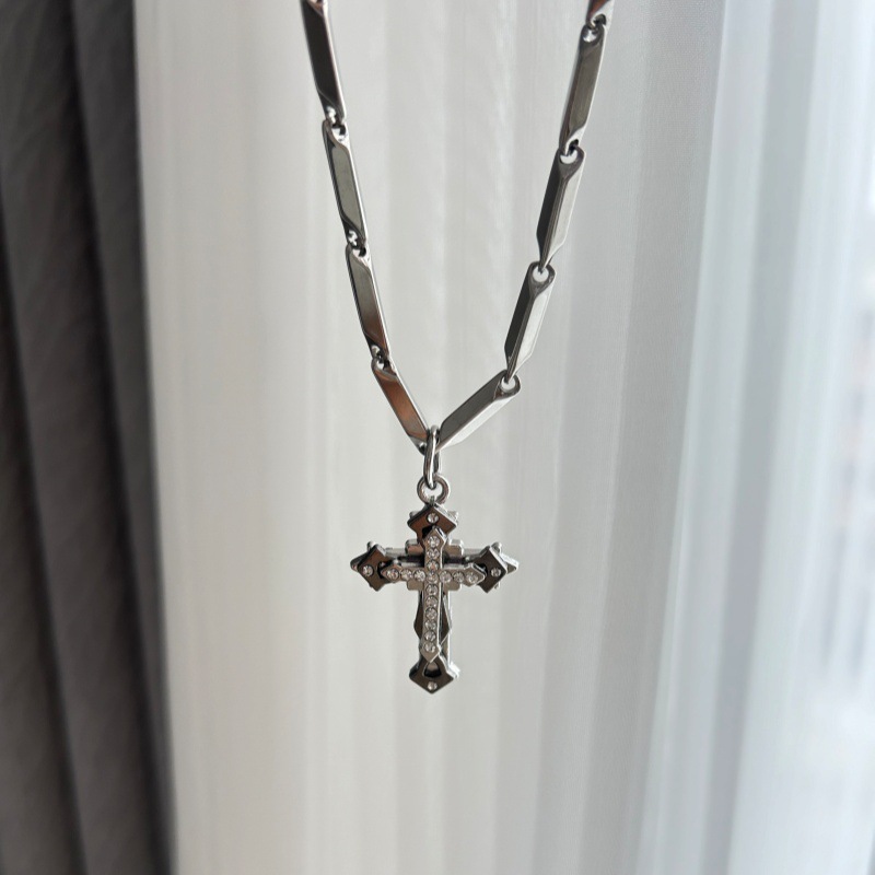 Hip-hop Trendy Diamond-encrusted Cross Pendant Necklace Men's Titanium Steel Melon Seed Chain Color-proof All-match Necklace Chain Woolen Chain Trendy