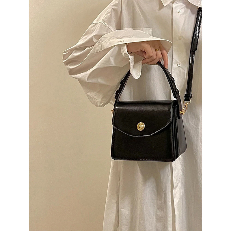 Wedding handbag, 2024 spring and summer high-end fashion, small square niche design, crossbody bag, women's_voghion.com