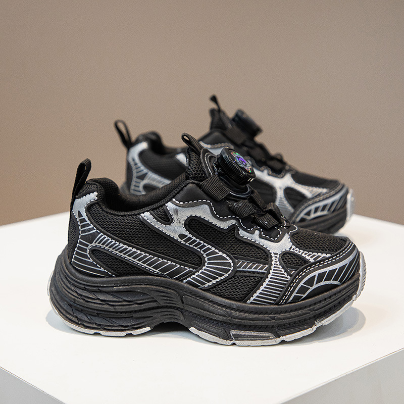 Calzado deportivo para niños Primavera y otoño Zapatos de papá para niñas coreanas Ligero antideslizante Zapatos casuales para niños de mediana edad y niños al por mayor de moda