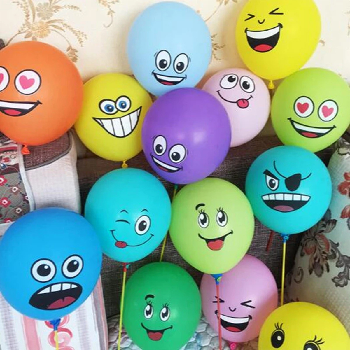 Emoji globo de dibujos animados globo escena decoración diseño de cumpleaños de los niños globo redondo de impresión de látex de 12 pulgadas