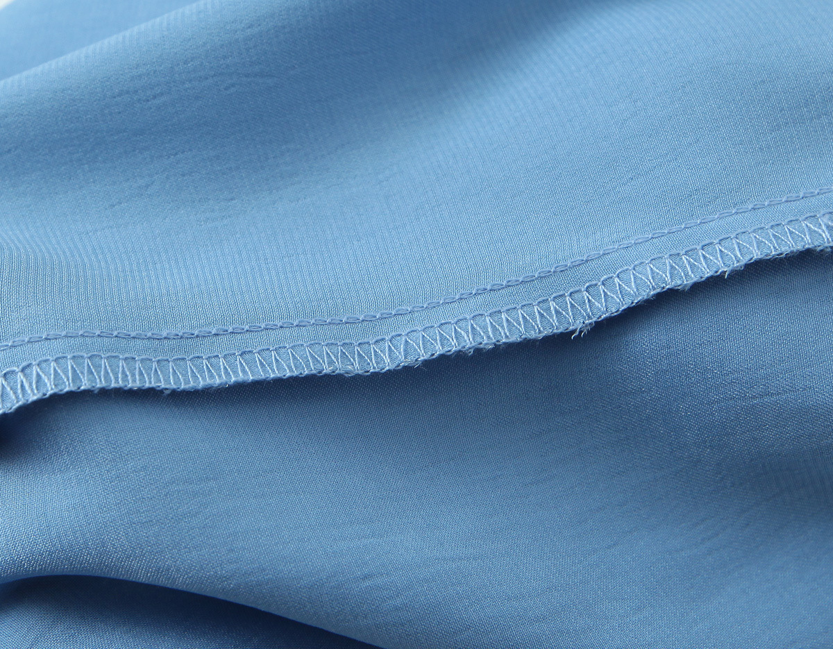 Pantaloni larghi e larghi a gamba larga in lamina, stile estivo 2024 da donna_voghion.com