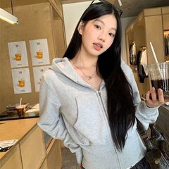 灰色正肩短款卫衣外套女春秋季修身美式复古新款辣妹连帽开衫上衣