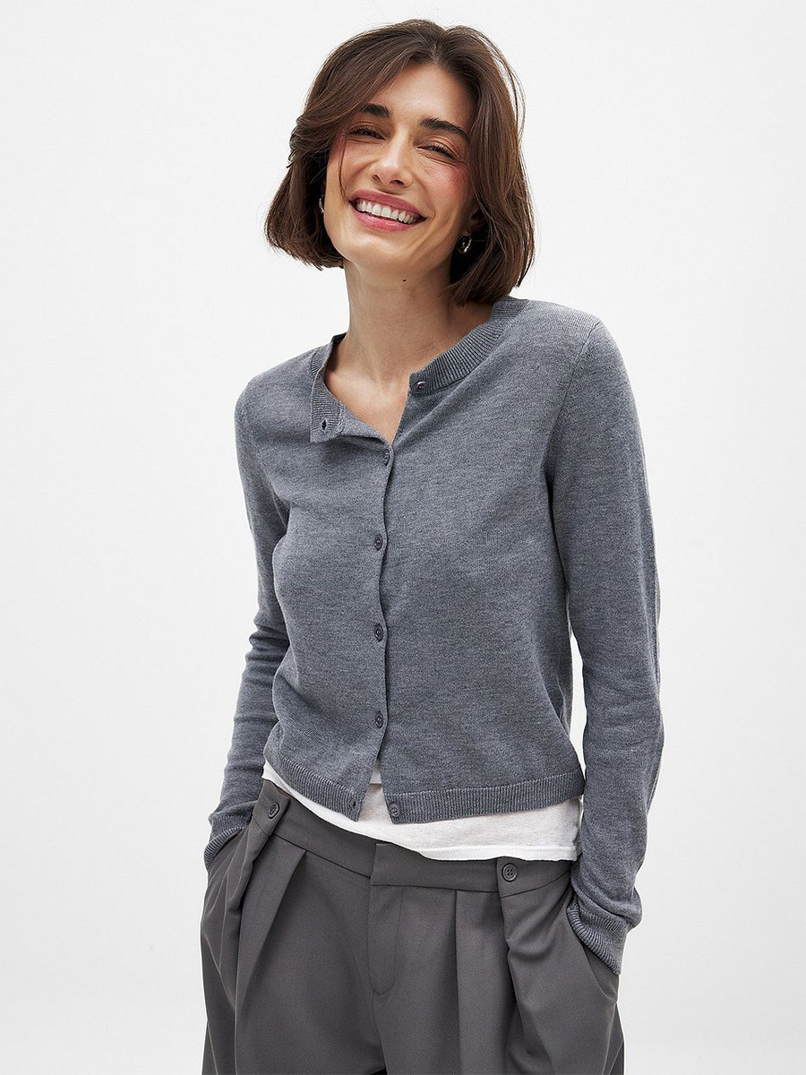 solid color knitted cardigan