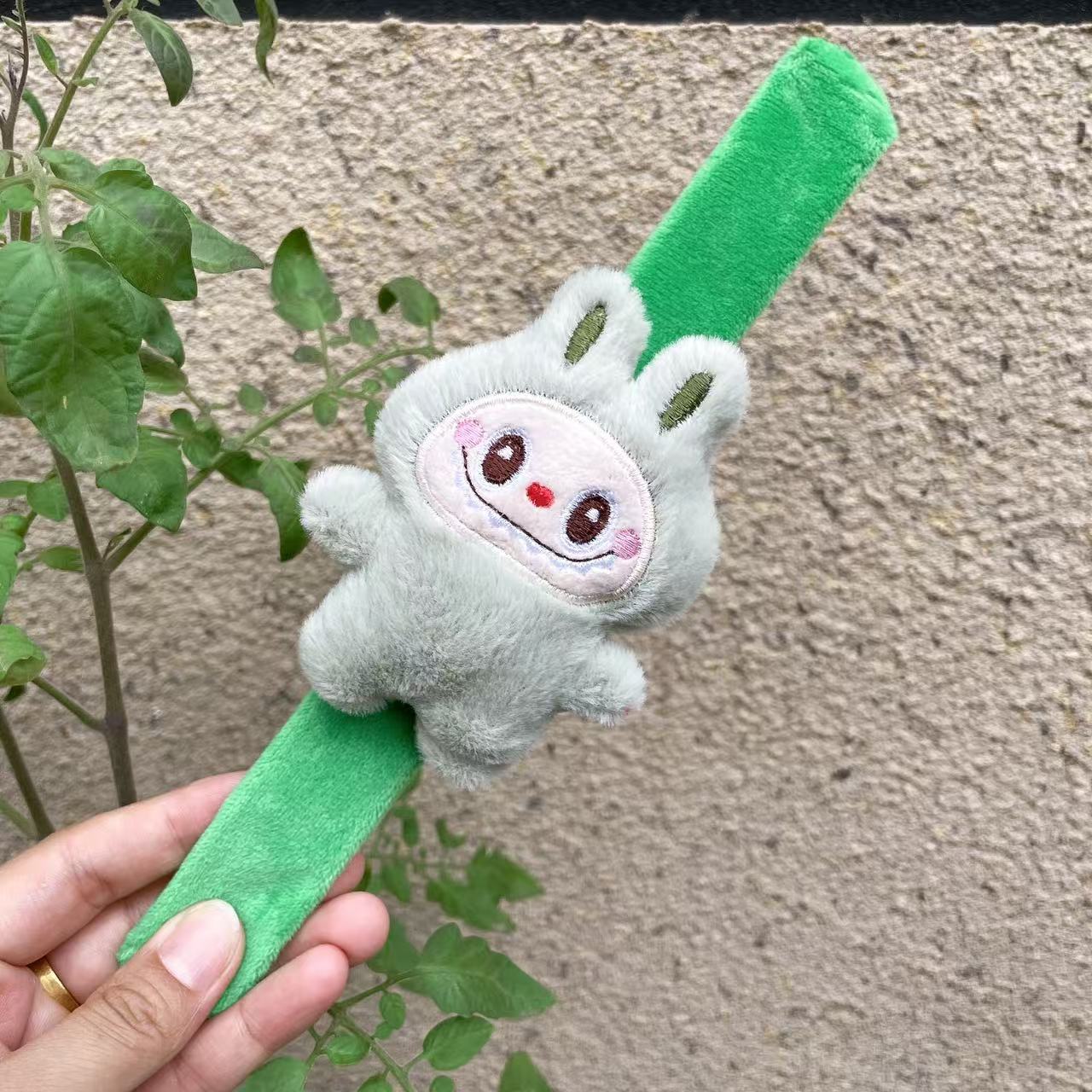 Muñeca creativa Panda raqueta anillo pulsera niños muñeca de peluche juguete bicicleta accesorios boda regalo de mano