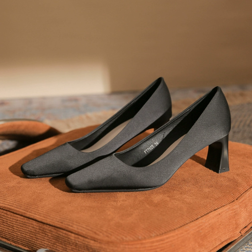 Туфли на высоком каблуке квадратная голова ретро осенний и зимний стиль толстый каблук высокого уровня Французский каблук ретро 3 см черный атлас 6 см