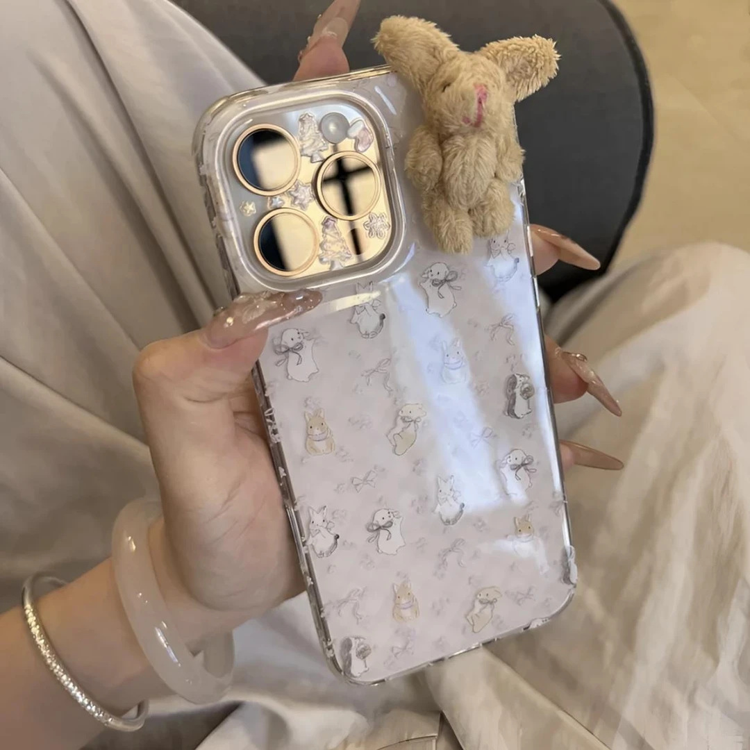 满屏碎花兔子适用苹果16promax手机壳iphone14华为mate60pro奶油P