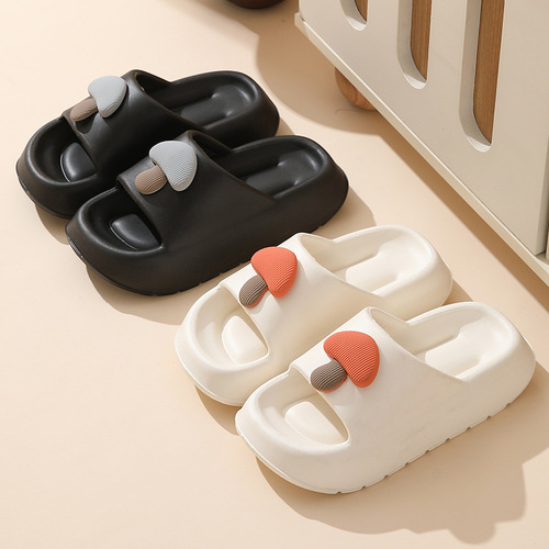 Women's summer slippers 2024 new super popular mushroom slippers women's shit-stepping EVA slippers home bathroom slippers