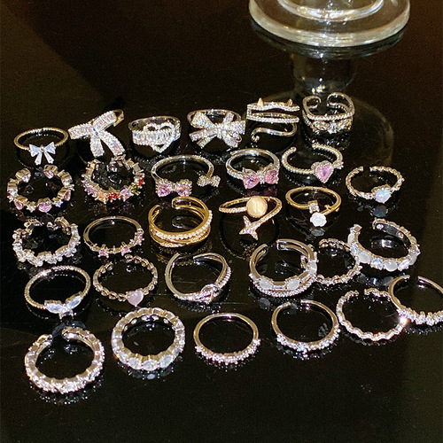 Minimalist luxury spice ring for women, unique high-end and personalized trendy zirconia gemstone set claw ring for index finger, simple open-mouthed bracelet, wholesale.