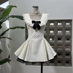 アマゾンの優雅な少女風の日本の小衆の蝶結びのレースの波点の子供の襟は腰のワンピースを収めます。