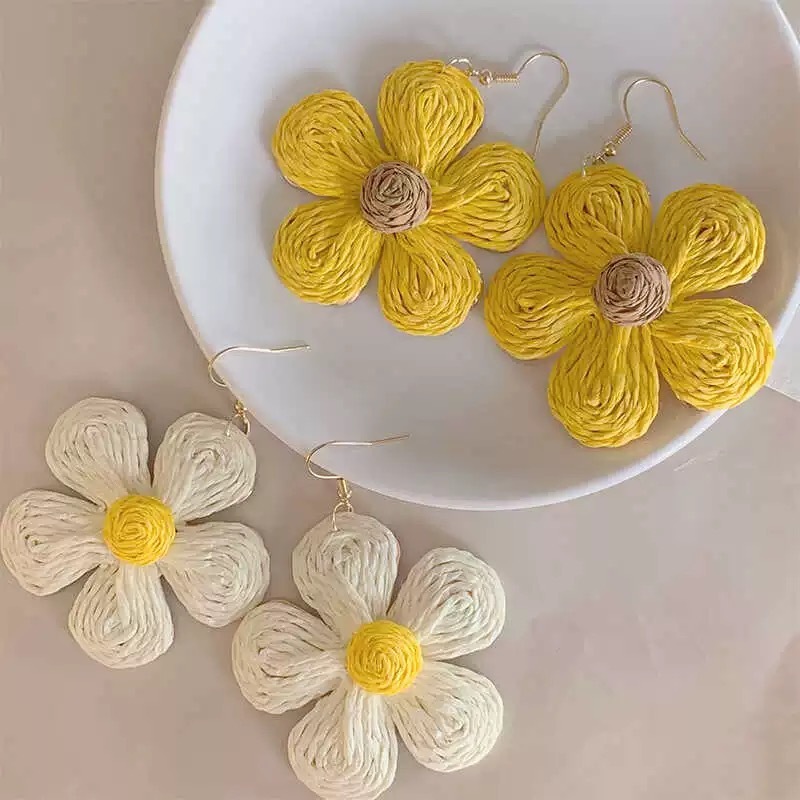 Yellow and white holiday island handmade sunflower earrings new personality exaggerated large flower earrings niche design ear hook