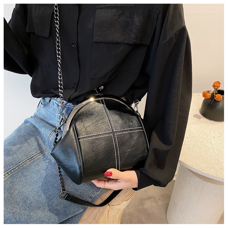 New Solid Color Simple Shell Bag Large Capacity Handheld Zero Wallet Fashion Chain Diagonal Cross Shoulder Phone Bag_voghion.com