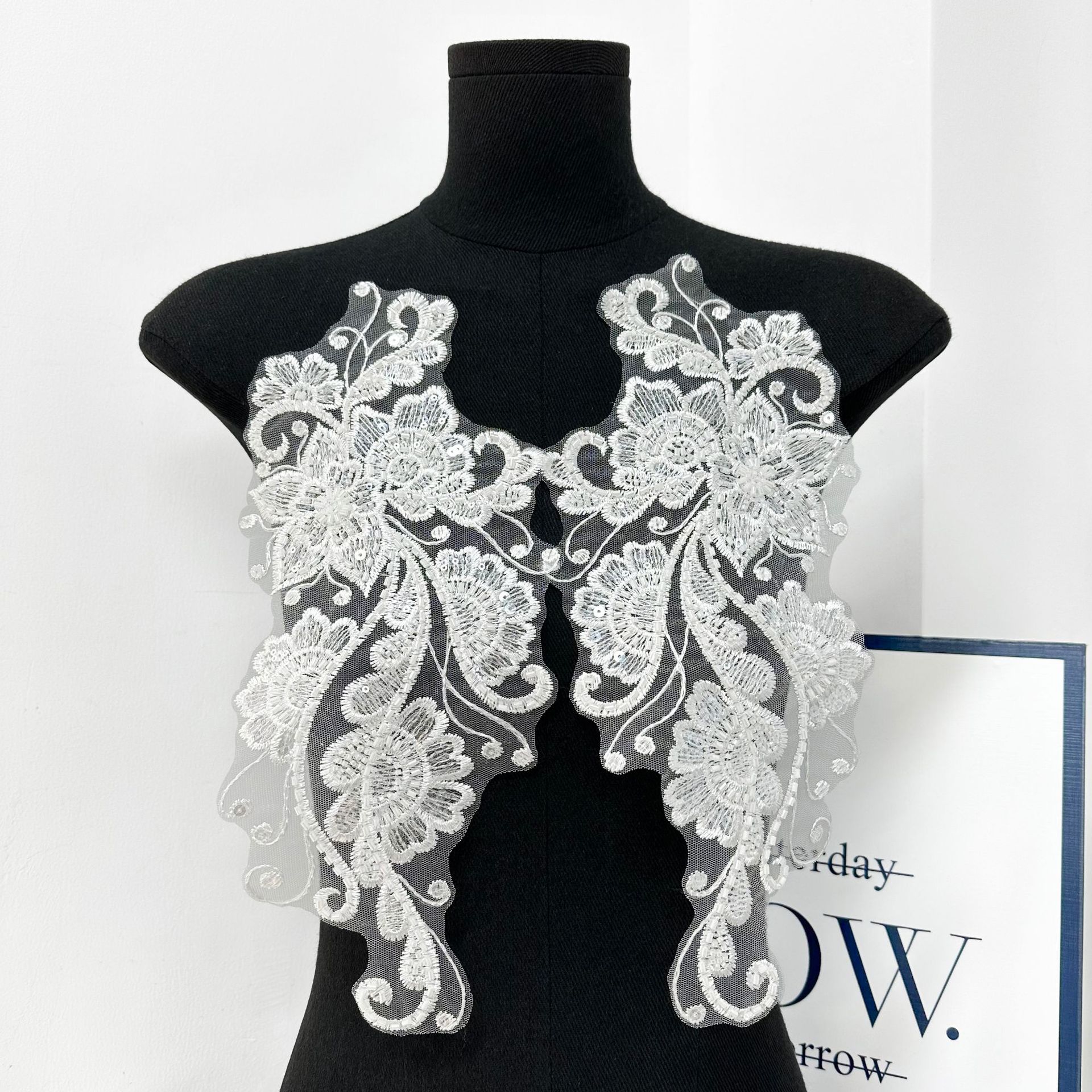 Blanco encaje bordado decal accesorios de malla vestido de boda cheongsam decoración de tela decal encaje DIY parches hechos a mano image 8