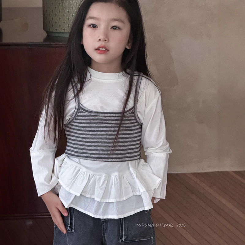 Xuanxuanjiang 2026 Autumn New Children's Clothing Girls' Casual White T-Shirt Children's Loose Patchwork Sleeve Lace Shirt T-Shirt