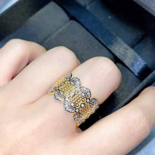 Xiaohongshu Internet celebrity same style personalized light luxury high-end European and American lace small fragrance pearl flower honeycomb ring for women
