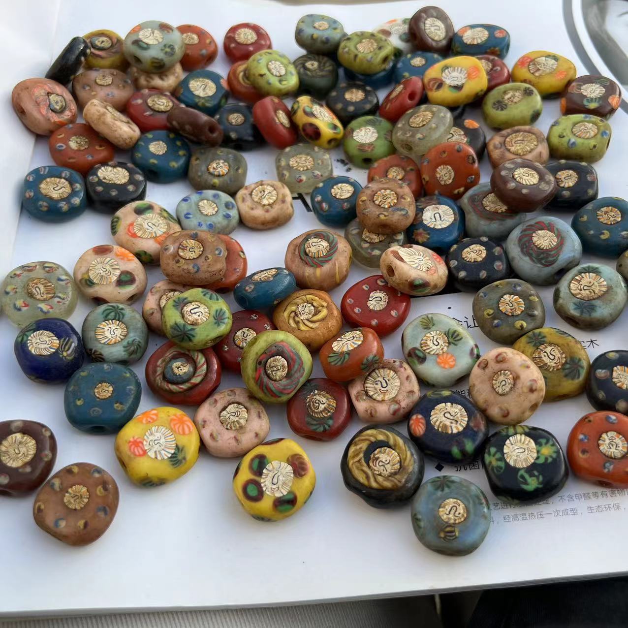 Cuentas de vidrio artesanales africanas y tibetanas, abalorios al por mayor