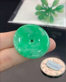 玉器工艺品;翡翠项饰;金属工艺品