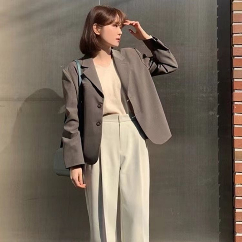 Brown (fashionable dark khaki)