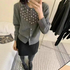 韩版重工钉珠钩花2025年秋冬开衫毛衣女独特超好看设计感外套上衣