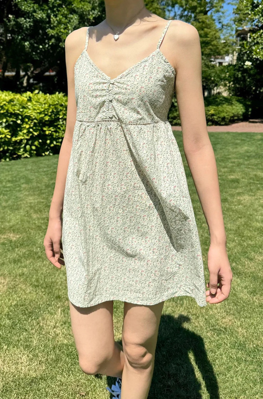 BM Style American Pastoral Style Mori Women's Green Floral Slip Skirt with Three-Button V-Neck Lace dress