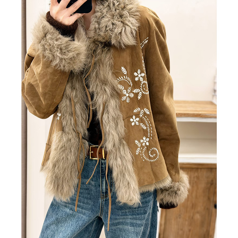 New Chinese-Style Heavy Embroidery Strap Warm Fluffy Fur Edge Suit Winter Niche Light Luxury Slimming Suede Jacket