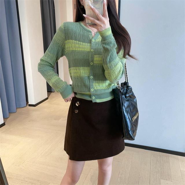 时髦显瘦花色条纹衫羊毛混纺竖坑条短款针织开衫女2025秋G092401|undefined