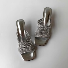 羊皮版 ~ フランスの新型サンダル女性銀色の気質の四角い頭の外にハイヒールを履いて、足の指を透かして伸ばします。