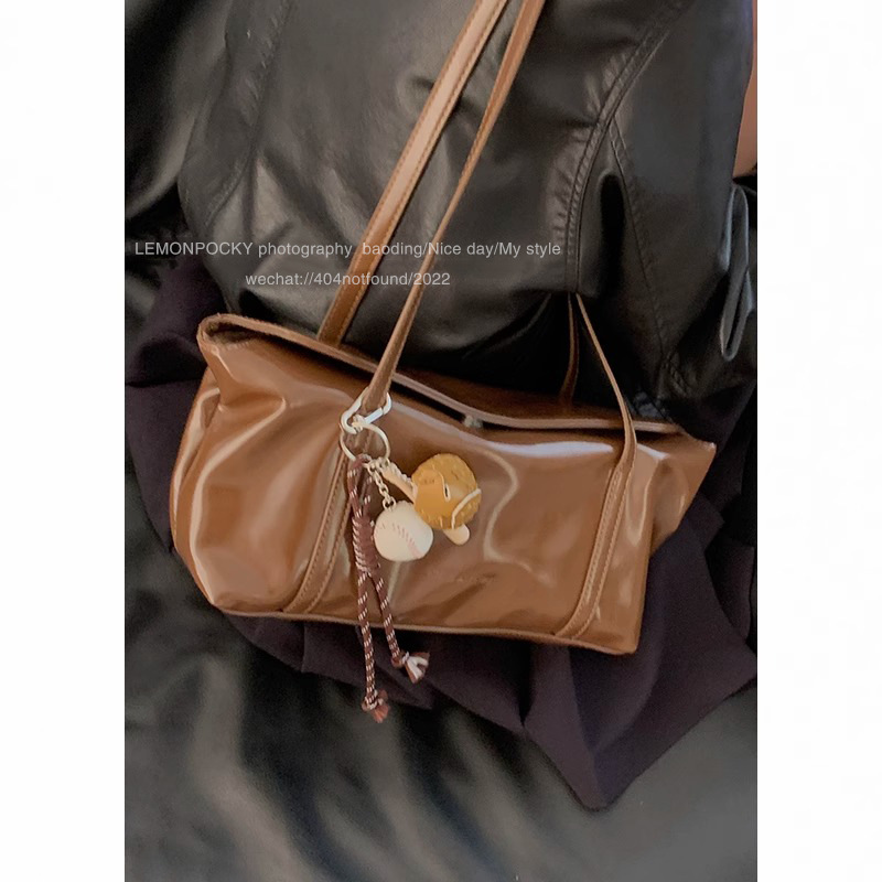Retro high-end armpit bag women's bag new simple commuting bag large capacity shoulder bag_voghion.com