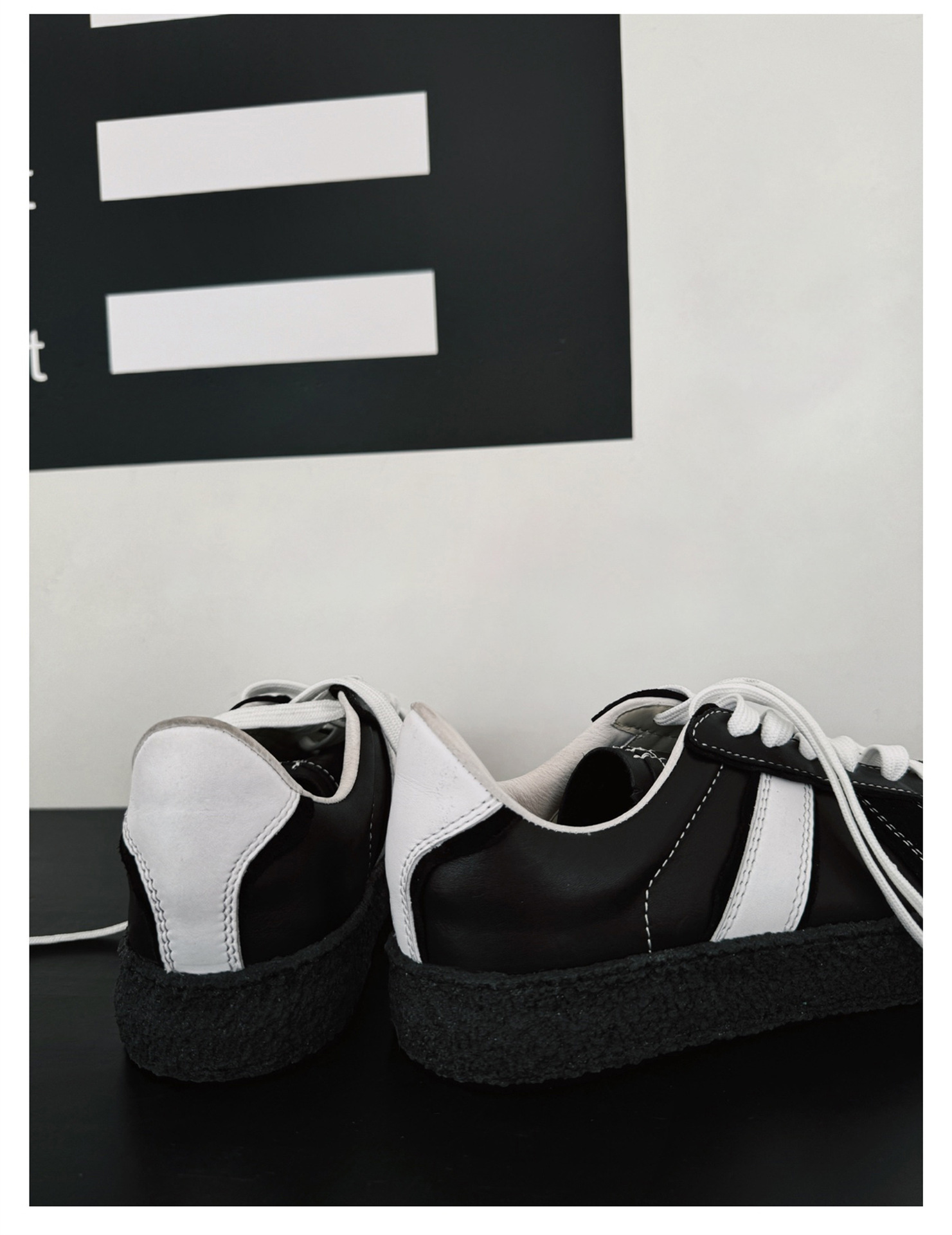 Nischen-Trainingsschuhe aus schwarzem Leder für Damen, Sport- und Freizeitschuhe mit runder Spitze und dicker Sohle,_voghion.com