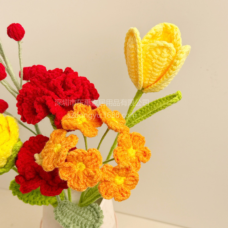 Tulip Not Forget Carnation Flor artificial Rosa Decoración del hogar Lana Ramo tejido de ganchillo hecho a mano Producto terminado