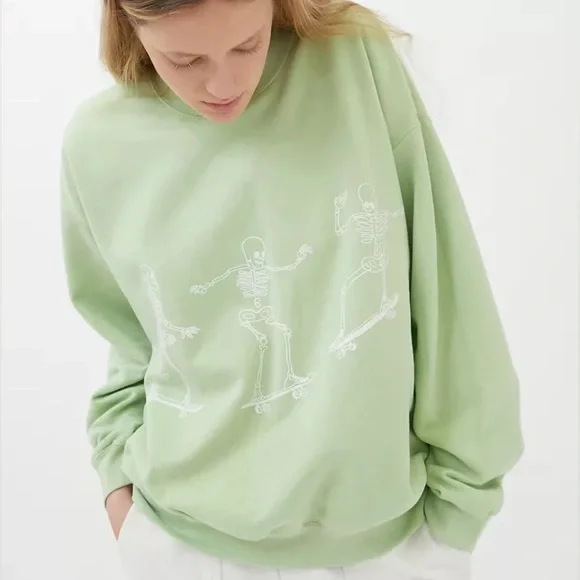 Autumn Winter Women Wear Long Sleeve Solid Color Skull Skateboard Printing Loose Casual Long Sleeves