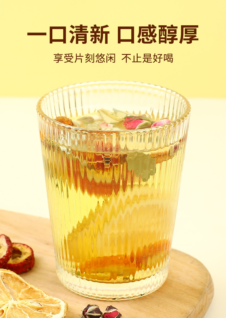 Kumquat Lemon Hawthorn Lotus Leaf Tea Blend 10 Sachets Fruity Herbal Infusion for Daily Hot Brewing in use