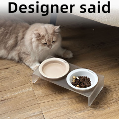 猫の碗の陶磁器の猫の食べ物のたらいは黒のあごを防ぎます。
