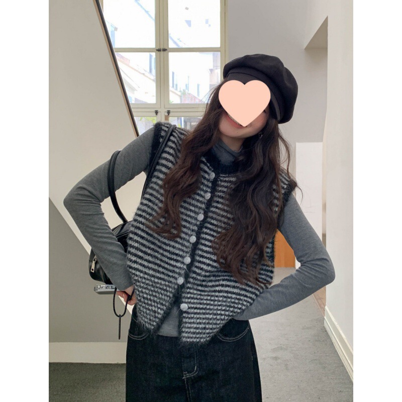 Korean-Style Layered Color-Blocking Striped Spring Vest Knitwear for Women 2026 Round Neck Alpaca Wool Women's Clothing Korean-Style Layered Color-Blocking Striped Spring Vest Knitwear for Women 2026 Round Neck Alpaca Wool Women's Clothing
